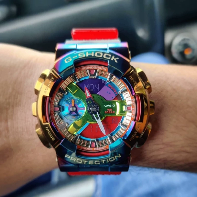 ساعت مچی جی شاک رنگیGA110 (GShock)سوپر کوالیتی کیس فلزی ، ضدآب ،تنظیم  با پایتخت کشورها.اتولایت(GM-110RB-2AJF)