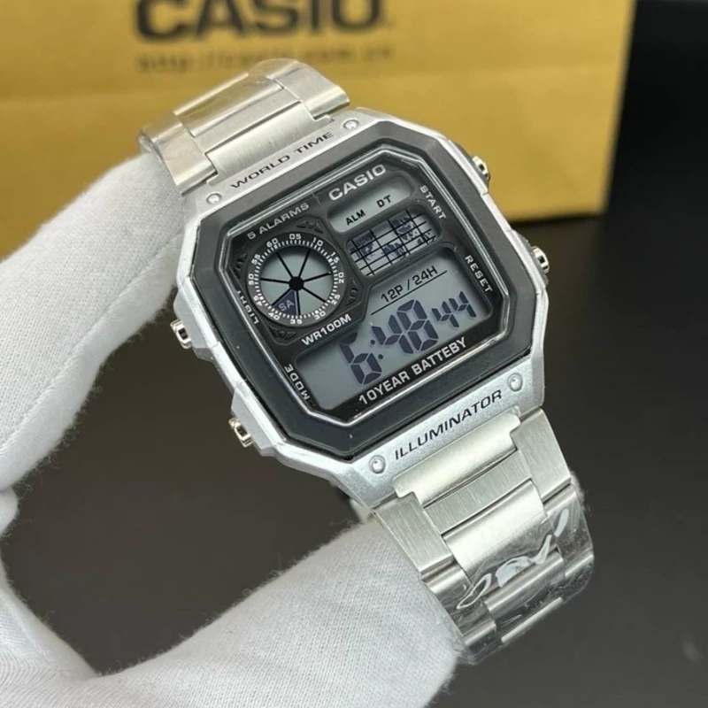 ساعت مردانه Casio مدل جهان نما رنگ نقره ای