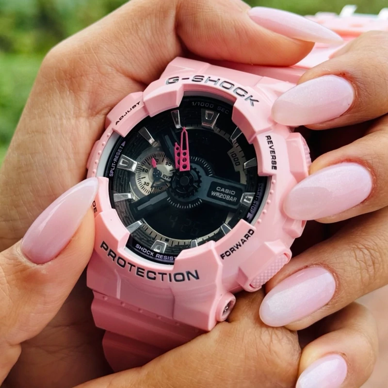 ساعت مچی جی شاک GA110 صورتی مشکی  (جیشاک GShock) ، صد در صد ضدآب ، تنظیم اتوماتیک با پایتخت کشورها، اتولایت دار